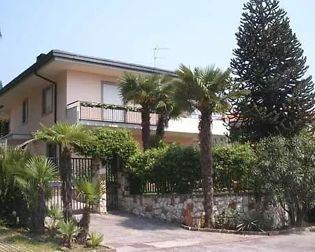 Lucilla Apartment