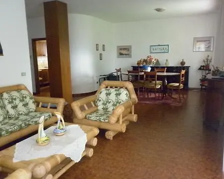Lucilla Apartment